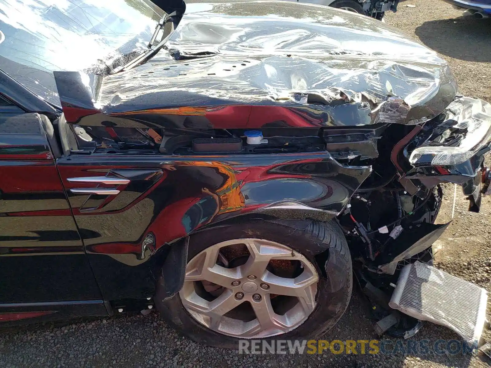 9 Photograph of a damaged car SALWR2RK5LA896982 LAND ROVER RANGEROVER 2020