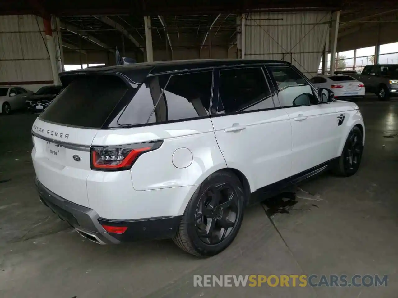 4 Photograph of a damaged car SALWR2RY4LA702219 LAND ROVER RANGEROVER 2020