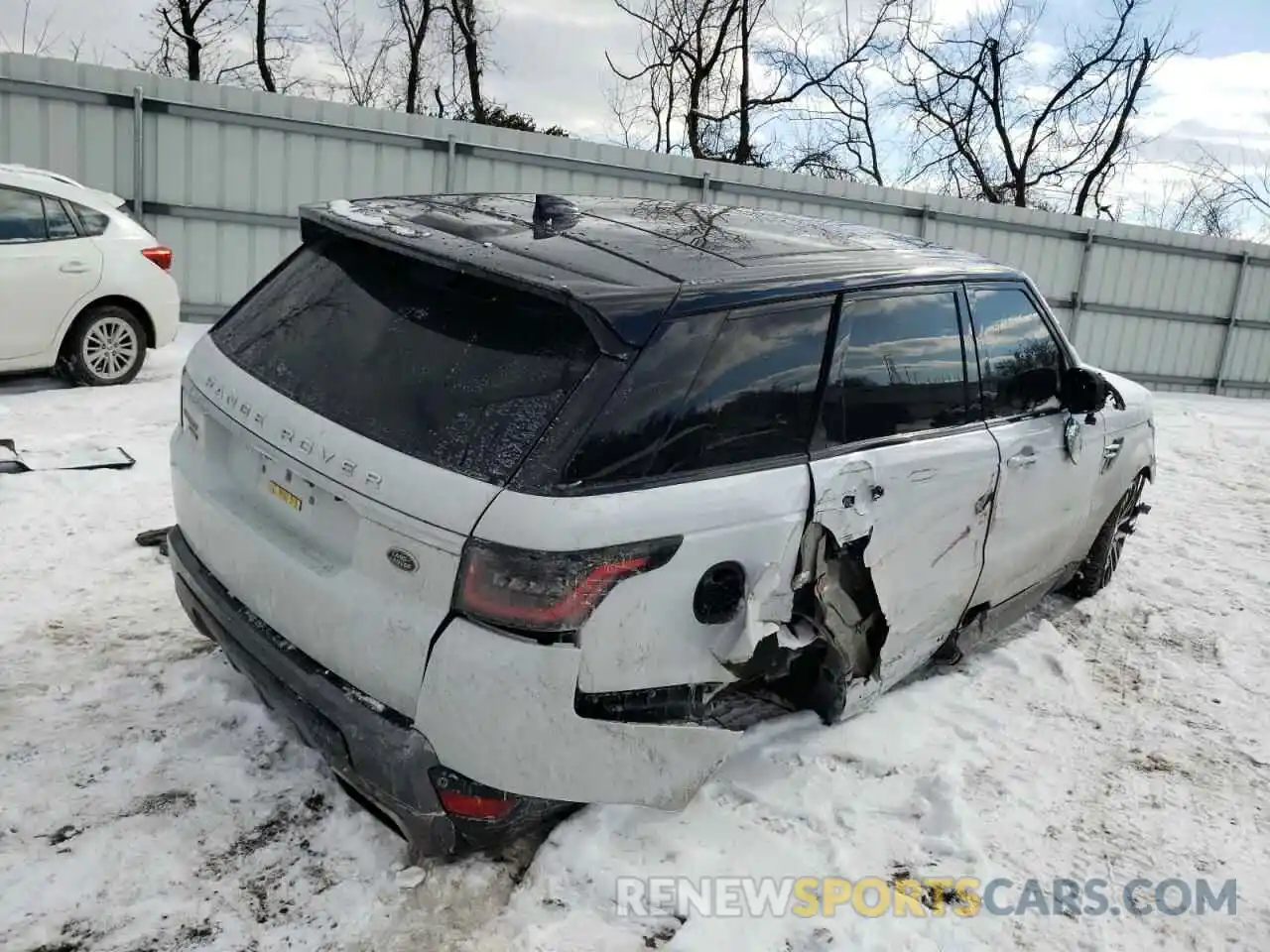 4 Photograph of a damaged car SALWR2RY7LA731195 LAND ROVER RANGEROVER 2020