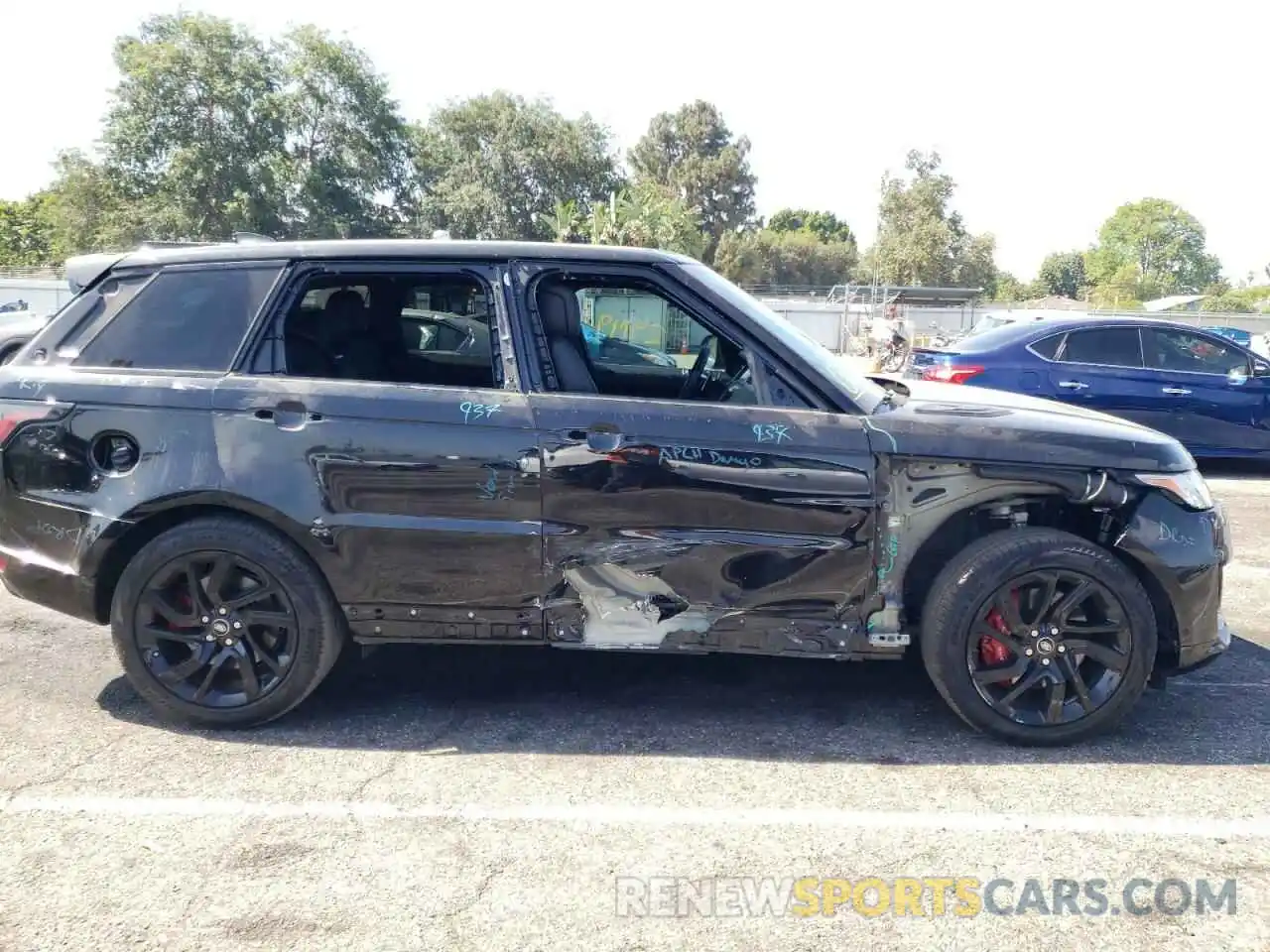 9 Photograph of a damaged car SALWR2SE0LA722189 LAND ROVER RANGEROVER 2020