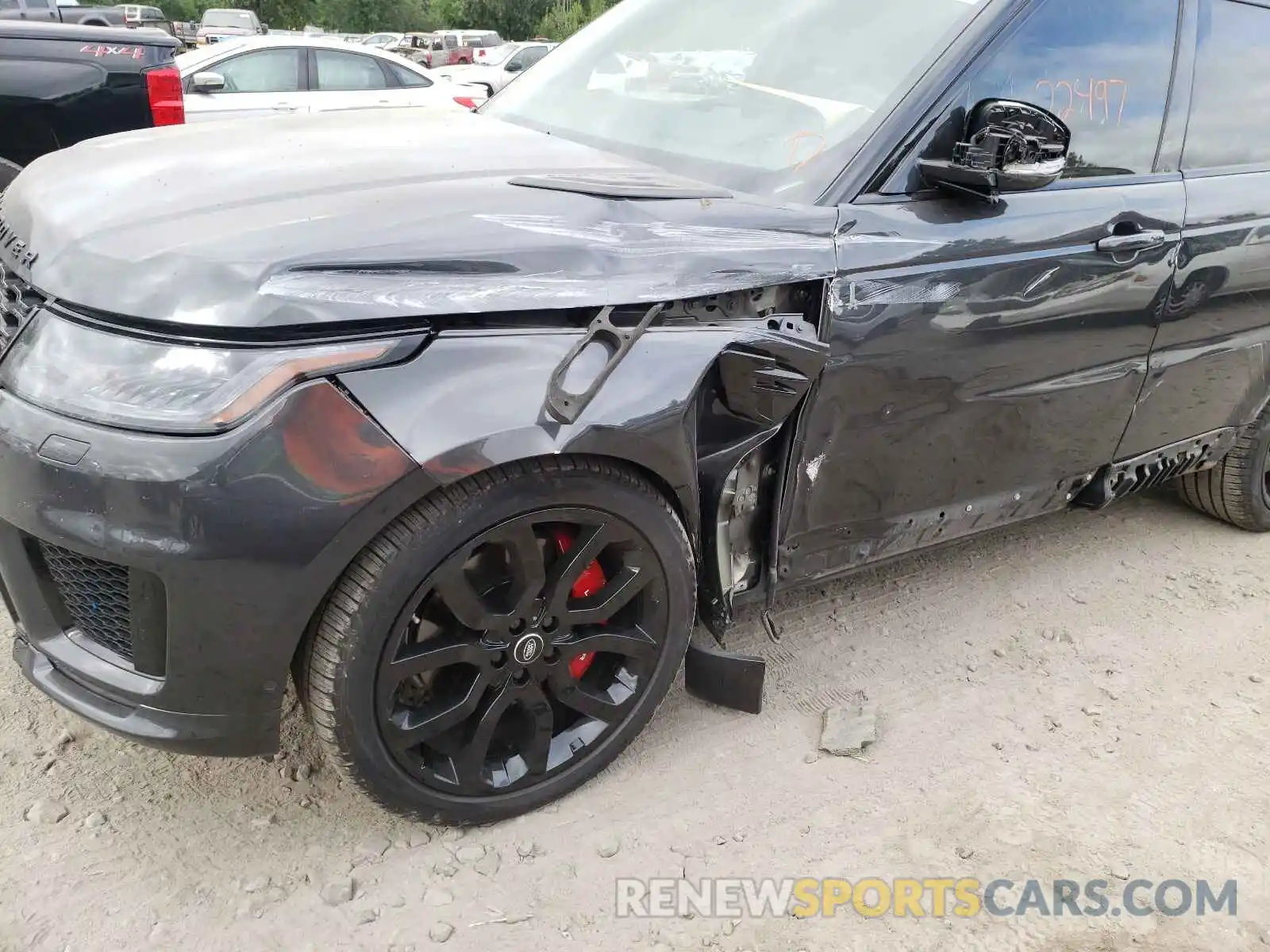 9 Photograph of a damaged car SALWR2SE1LA704588 LAND ROVER RANGEROVER 2020