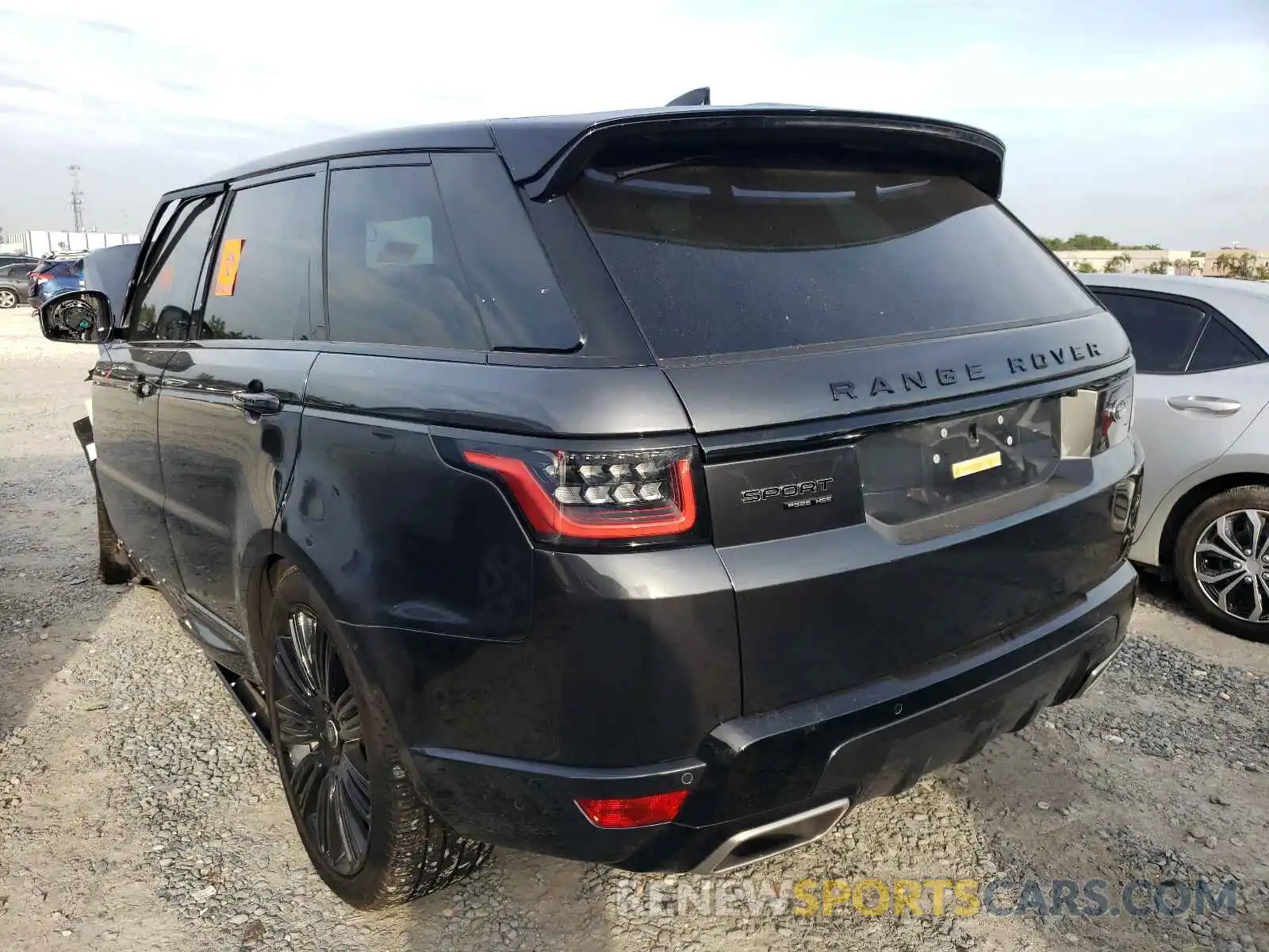 3 Фотография поврежденного автомобиля SALWR2SE1LA744993 LAND ROVER RANGEROVER 2020