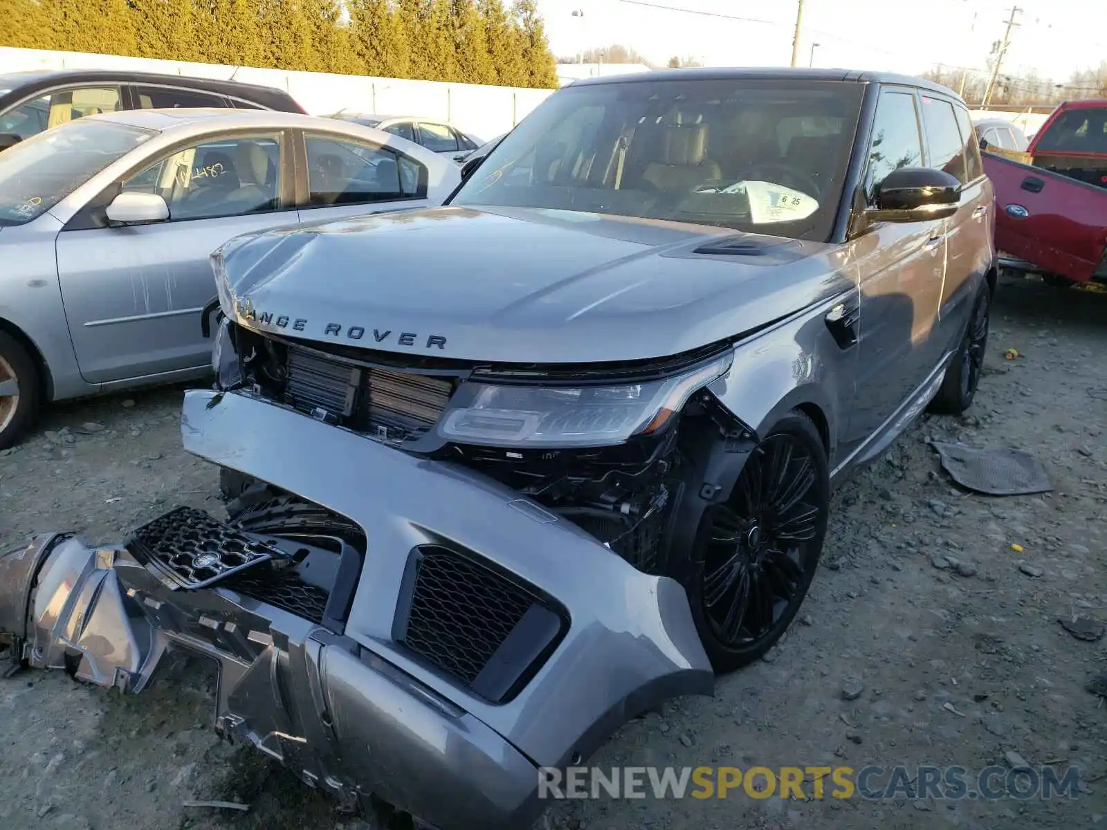 2 Photograph of a damaged car SALWR2SE2LA718029 LAND ROVER RANGEROVER 2020