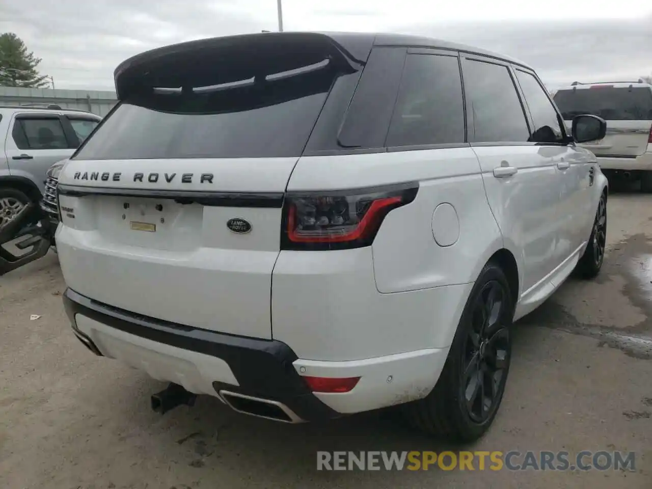 4 Photograph of a damaged car SALWR2SE2LA732920 LAND ROVER RANGEROVER 2020