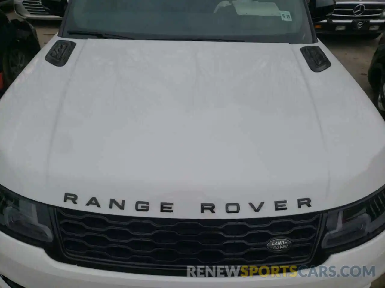 7 Photograph of a damaged car SALWR2SE2LA732920 LAND ROVER RANGEROVER 2020