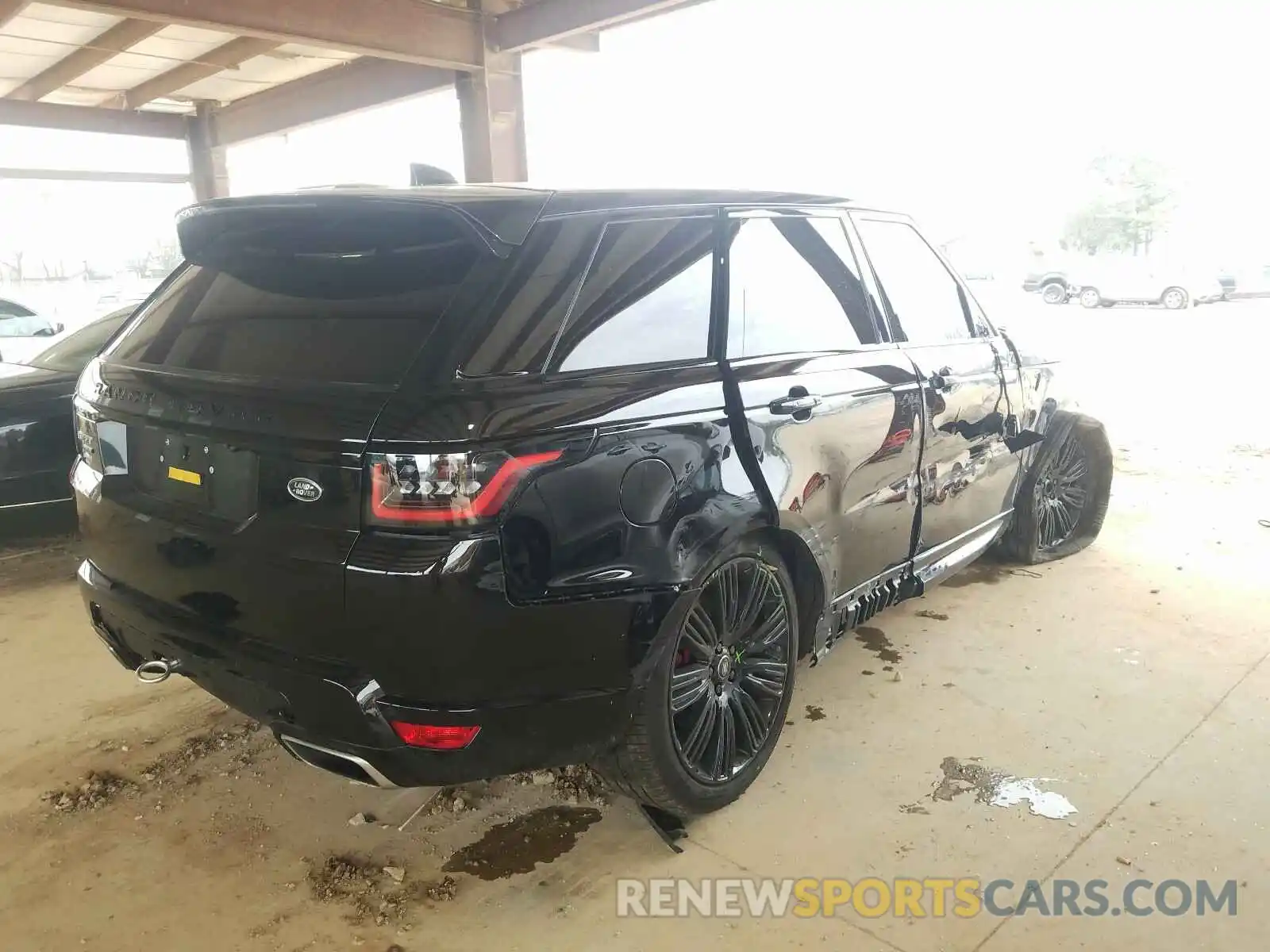 4 Photograph of a damaged car SALWR2SE3LA887301 LAND ROVER RANGEROVER 2020