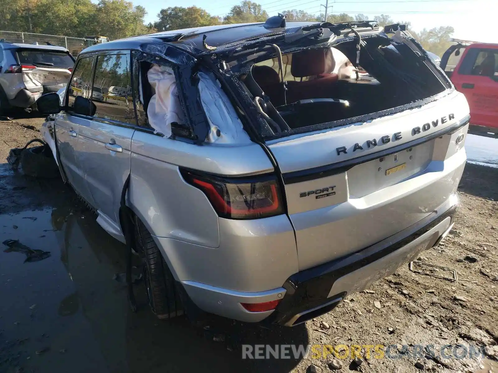 3 Photograph of a damaged car SALWR2SE4LA712829 LAND ROVER RANGEROVER 2020