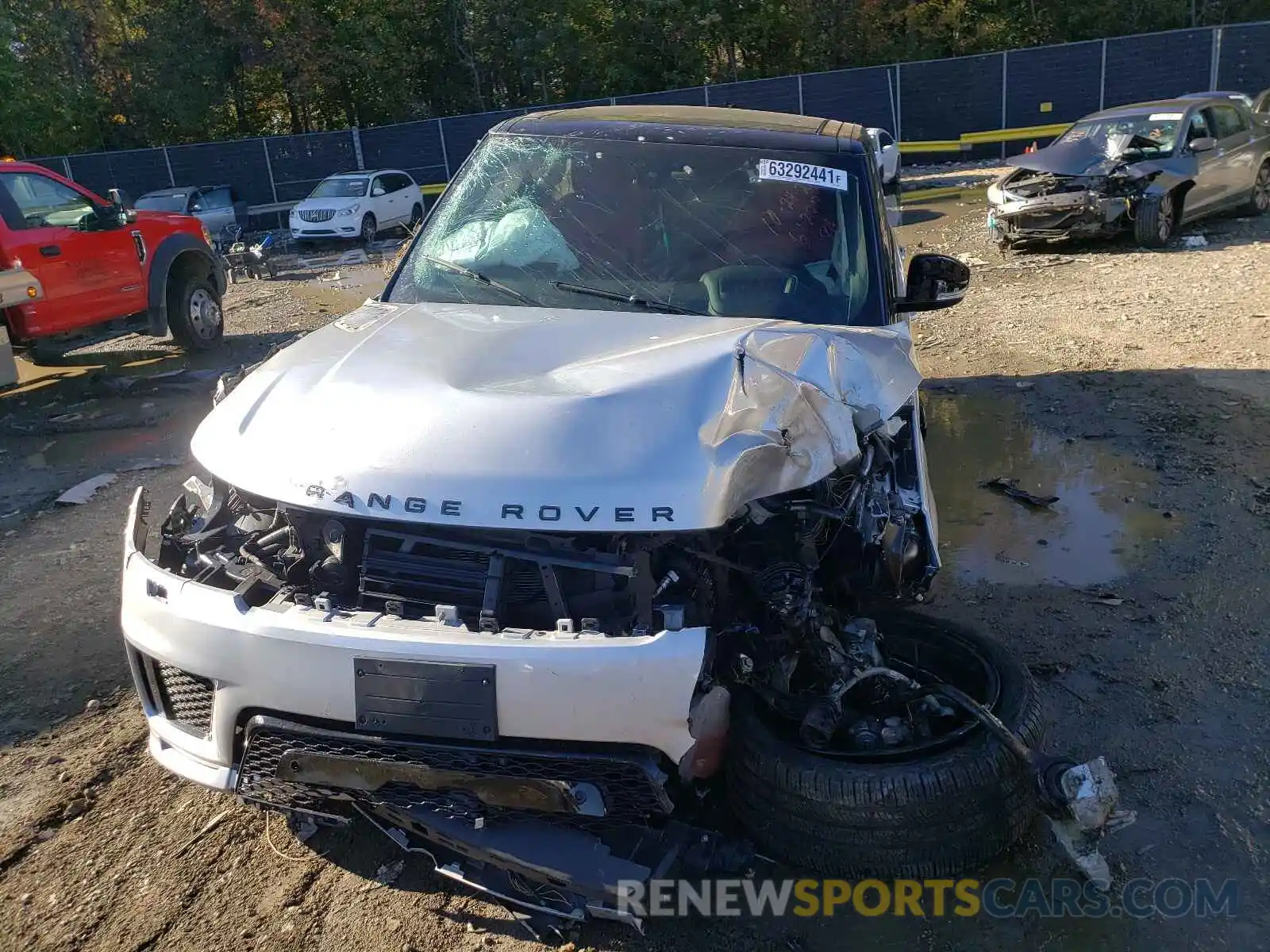 9 Photograph of a damaged car SALWR2SE4LA712829 LAND ROVER RANGEROVER 2020