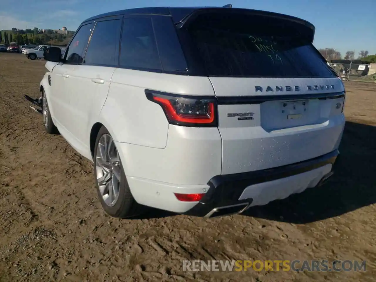 3 Photograph of a damaged car SALWR2SE5LA738078 LAND ROVER RANGEROVER 2020