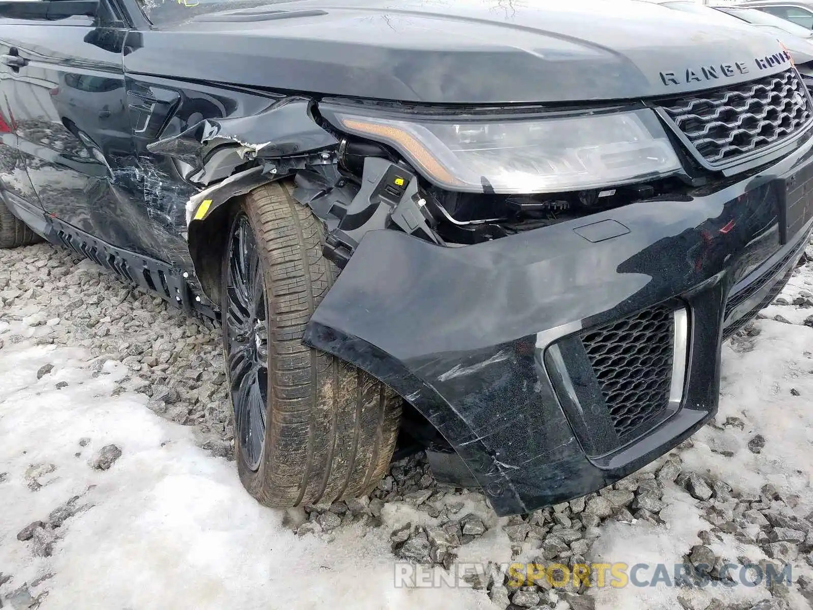 9 Photograph of a damaged car SALWR2SE5LA897683 LAND ROVER RANGEROVER 2020