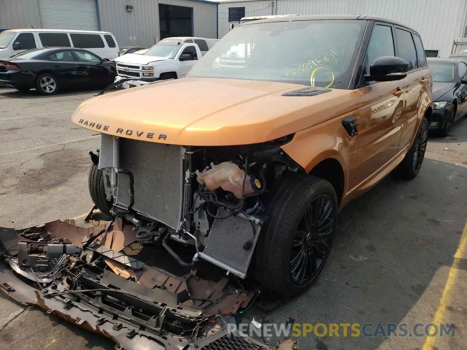 2 Photograph of a damaged car SALWR2SE6LA889236 LAND ROVER RANGEROVER 2020