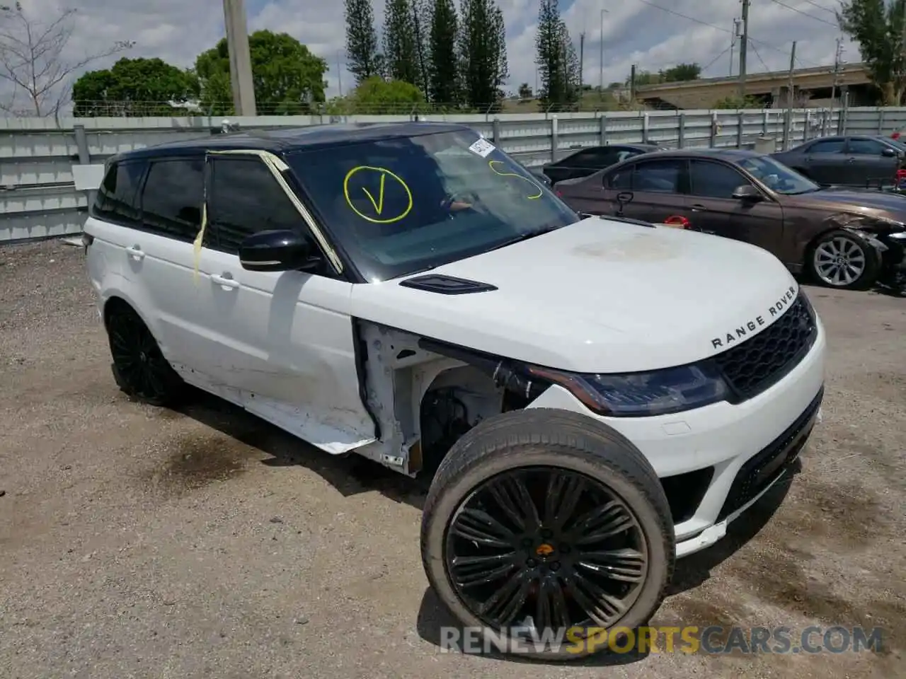 1 Photograph of a damaged car SALWR2SEXLA885304 LAND ROVER RANGEROVER 2020