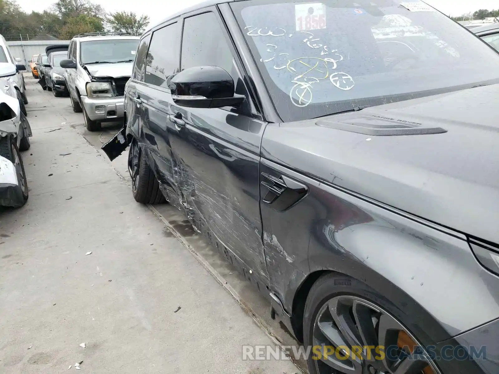 9 Photograph of a damaged car SALWR2SU0LA888977 LAND ROVER RANGEROVER 2020