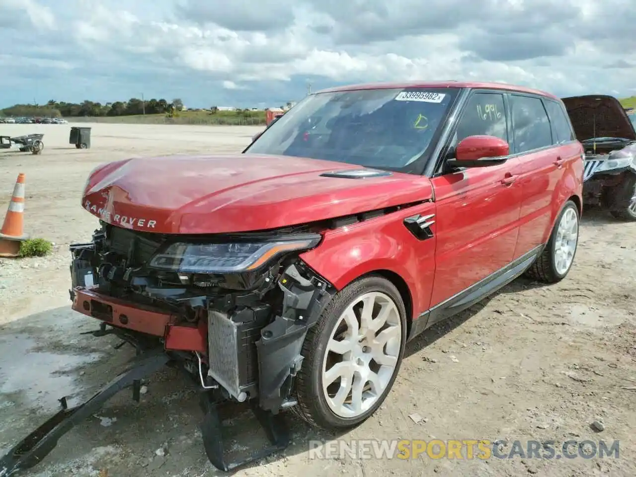 2 Photograph of a damaged car SALWR2SU4LA746289 LAND ROVER RANGEROVER 2020