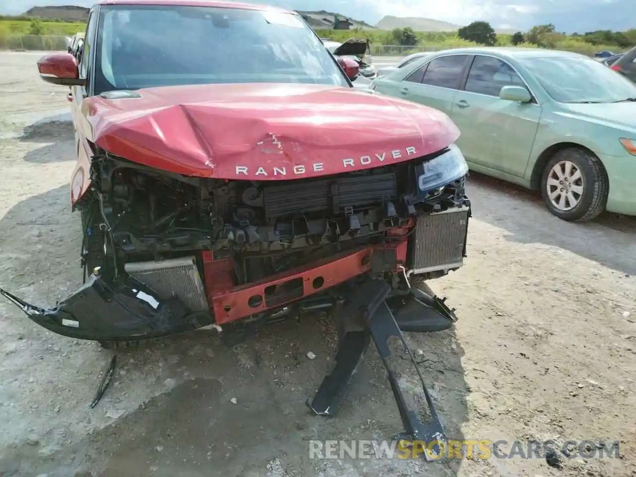 9 Photograph of a damaged car SALWR2SU4LA746289 LAND ROVER RANGEROVER 2020