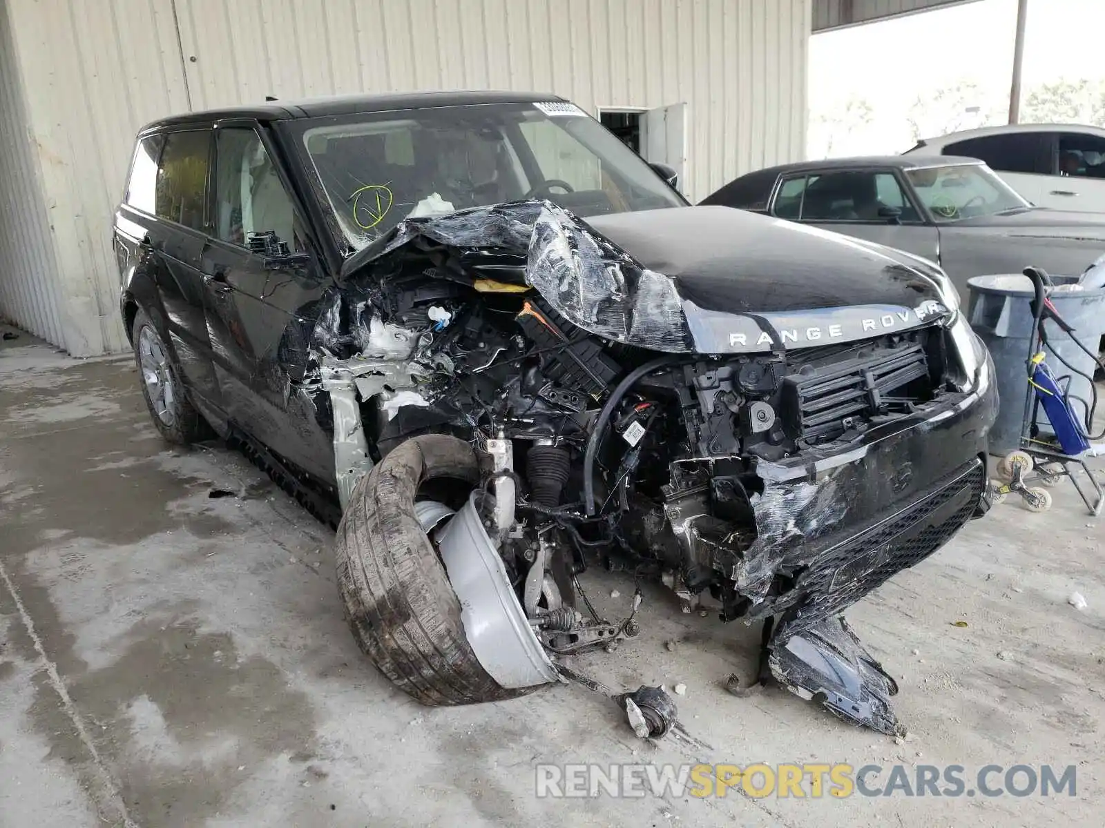 1 Photograph of a damaged car SALWR2SU5LA706495 LAND ROVER RANGEROVER 2020