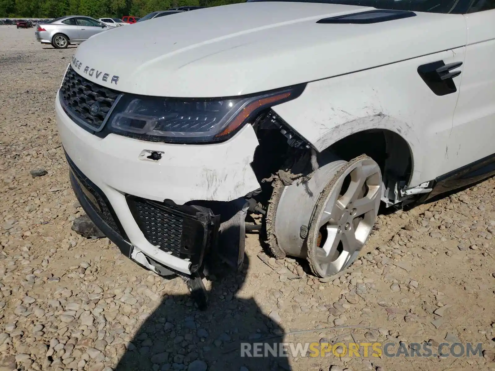 9 Photograph of a damaged car SALWR2SU5LA881345 LAND ROVER RANGEROVER 2020