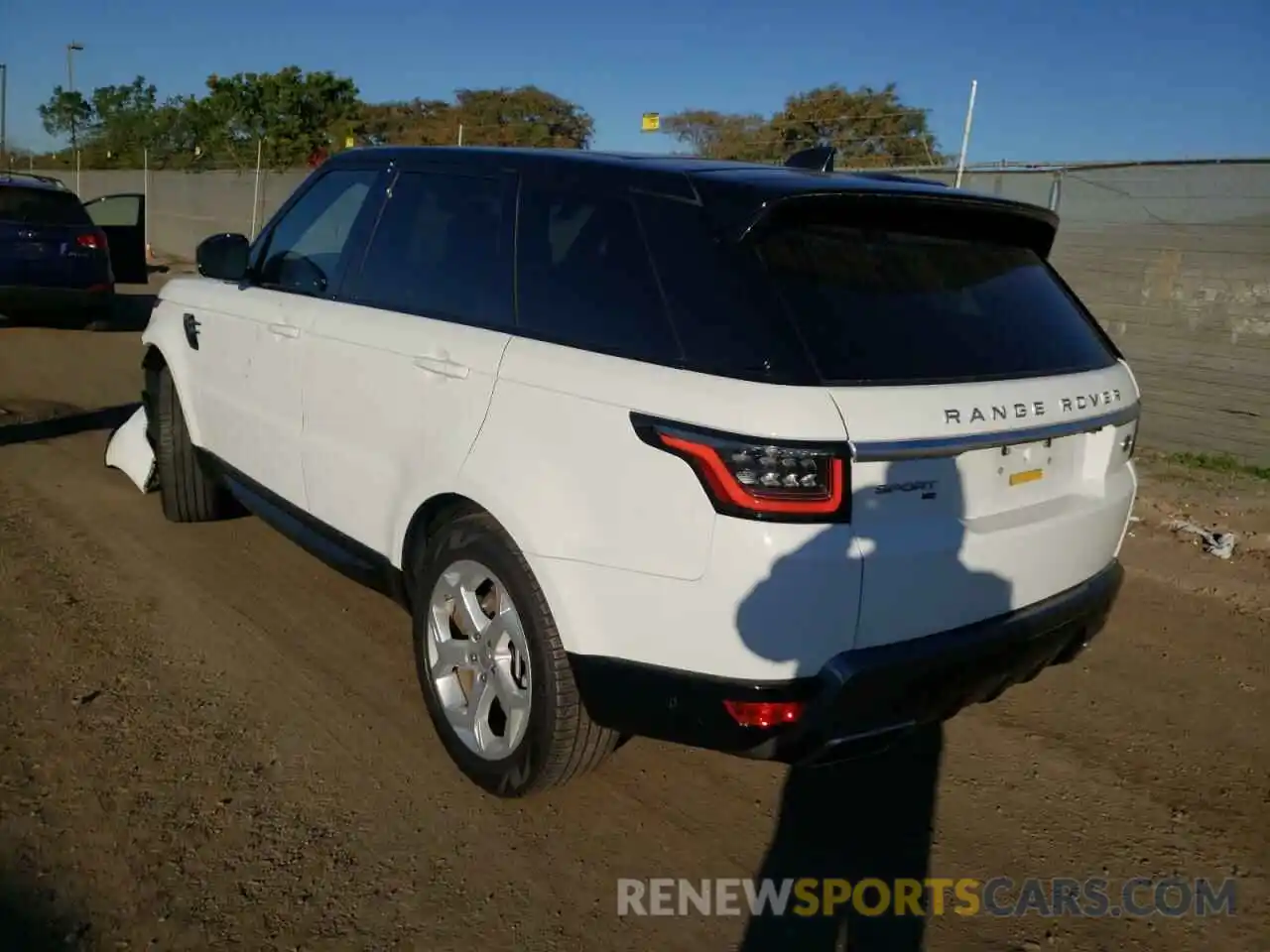 3 Photograph of a damaged car SALWR2SU6LA725072 LAND ROVER RANGEROVER 2020