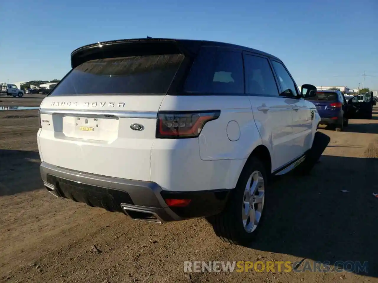 4 Photograph of a damaged car SALWR2SU6LA725072 LAND ROVER RANGEROVER 2020