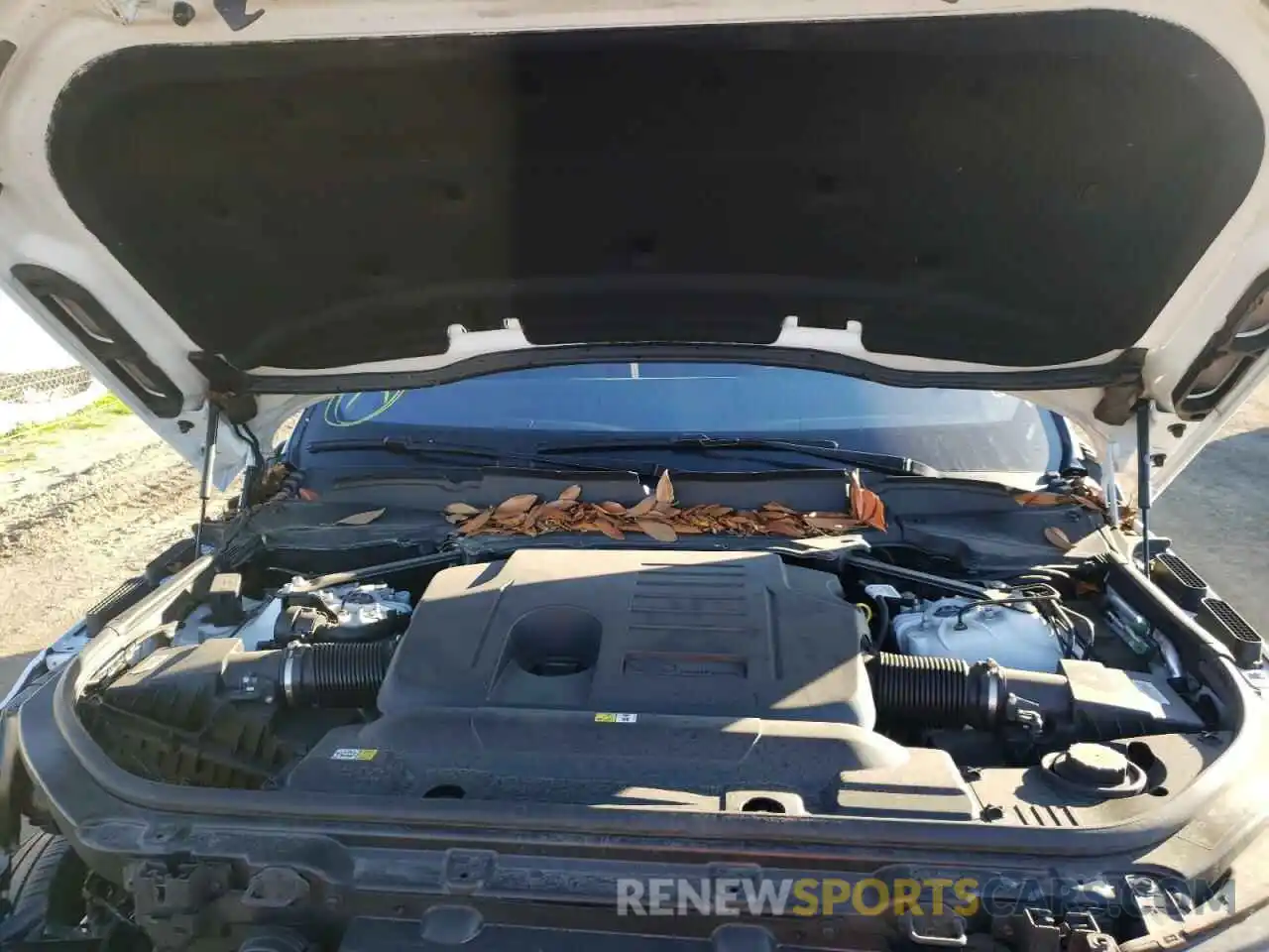 7 Photograph of a damaged car SALWR2SU6LA725072 LAND ROVER RANGEROVER 2020