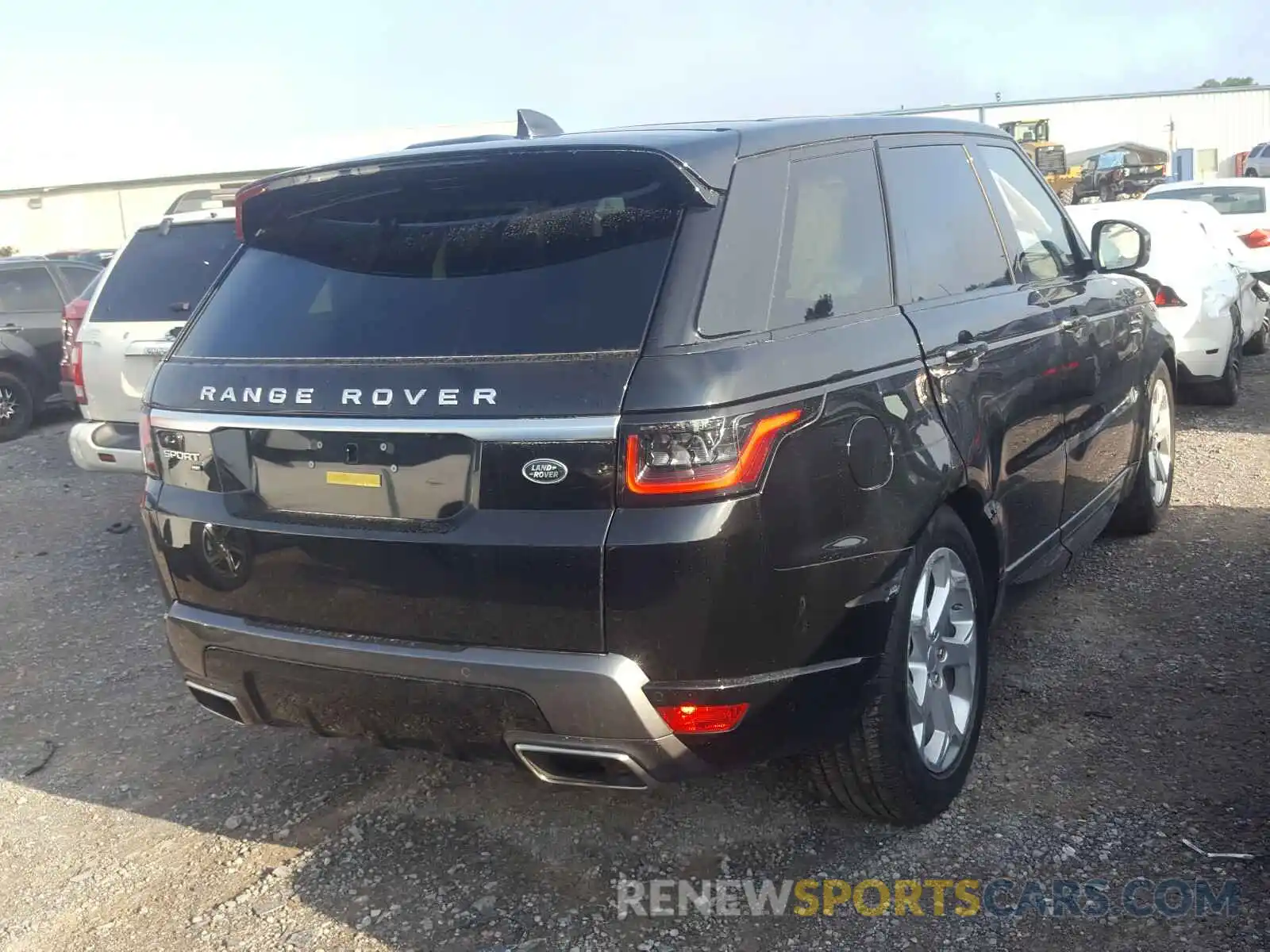 4 Photograph of a damaged car SALWR2SU7LA724819 LAND ROVER RANGEROVER 2020