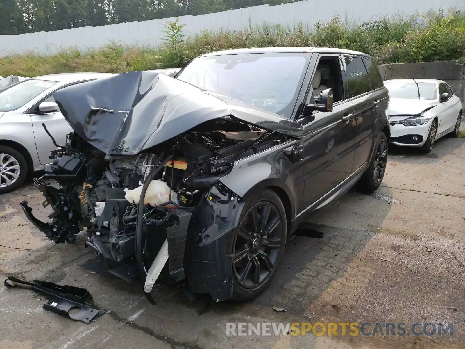 2 Photograph of a damaged car SALWR2SU7LA894582 LAND ROVER RANGEROVER 2020