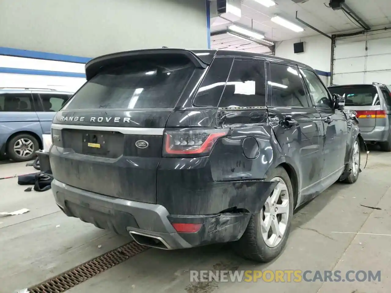 4 Photograph of a damaged car SALWR2SU7LA897675 LAND ROVER RANGEROVER 2020