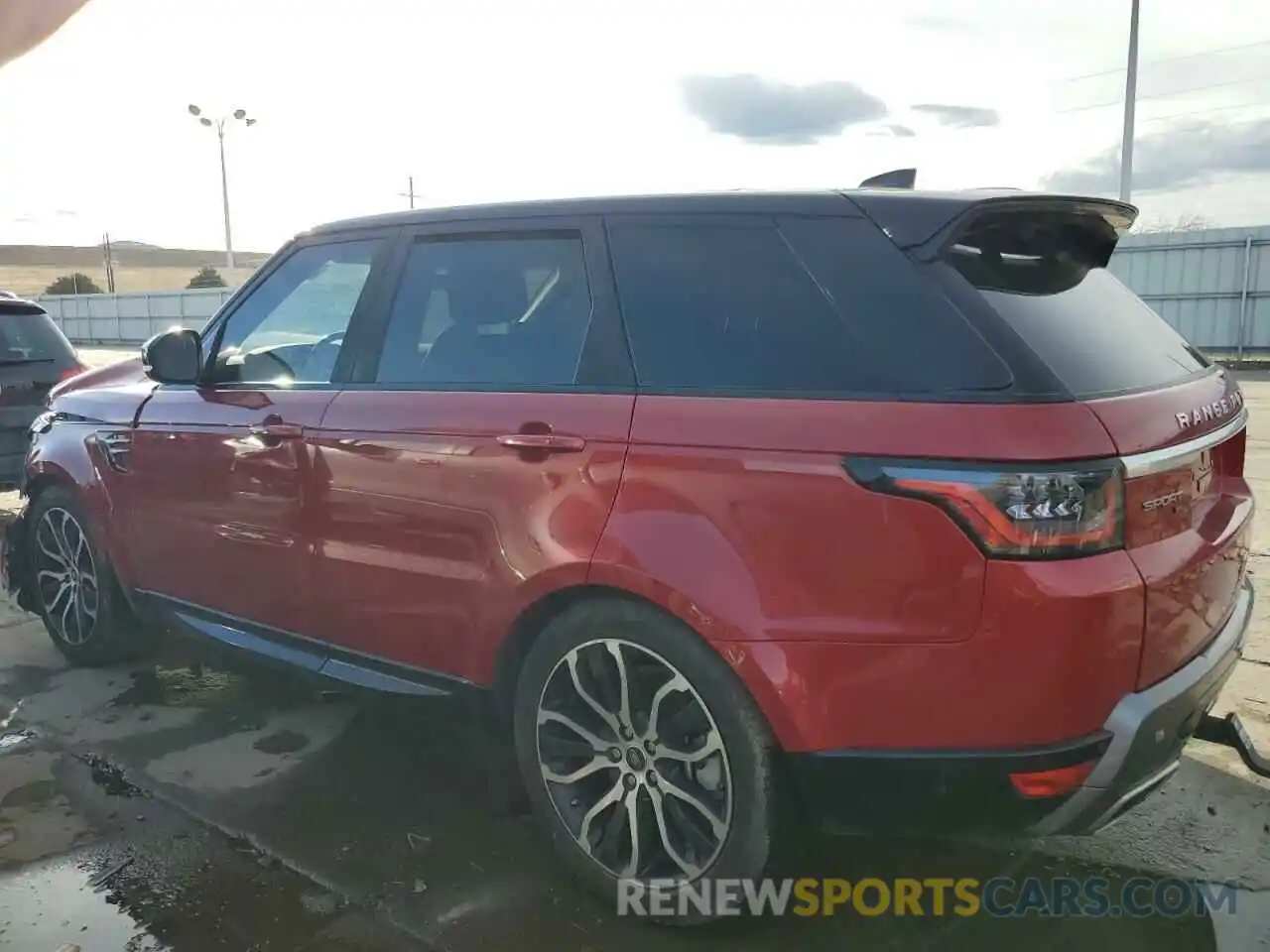 2 Photograph of a damaged car SALWR2SU8LA733805 LAND ROVER RANGEROVER 2020