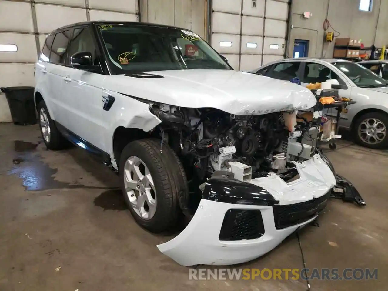 1 Photograph of a damaged car SALWR2SU9LA879646 LAND ROVER RANGEROVER 2020