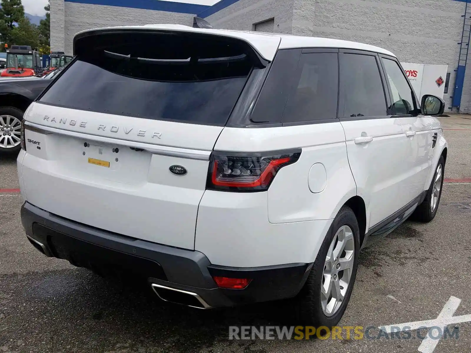 4 Photograph of a damaged car SALWR2SU9LA898732 LAND ROVER RANGEROVER 2020