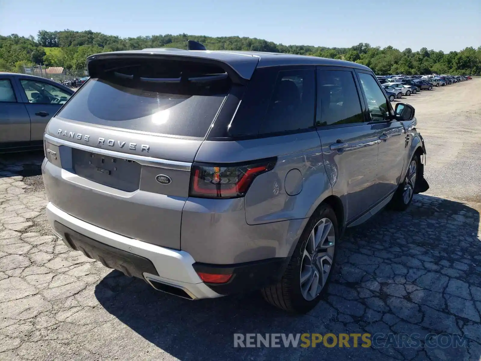 4 Photograph of a damaged car SALWR2SUXLA884600 LAND ROVER RANGEROVER 2020