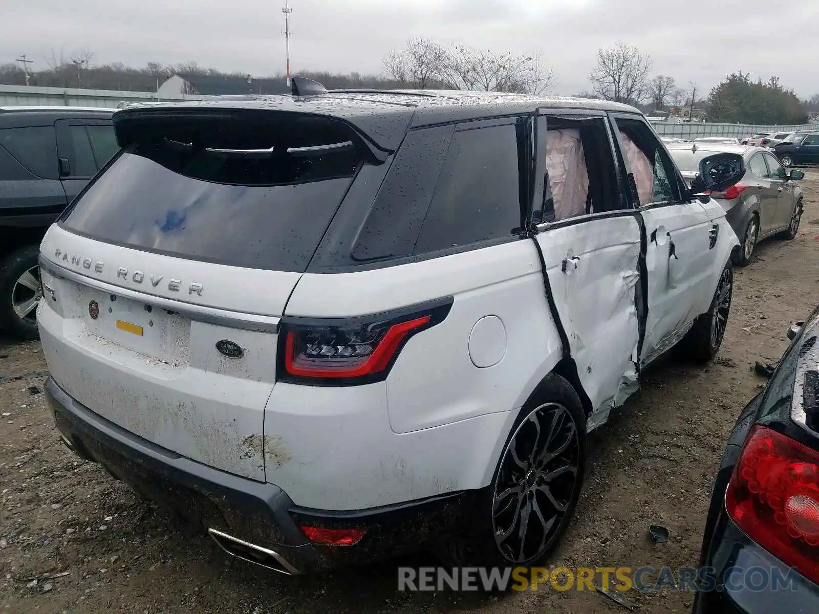 4 Photograph of a damaged car SALWR2SUXLA887805 LAND ROVER RANGEROVER 2020