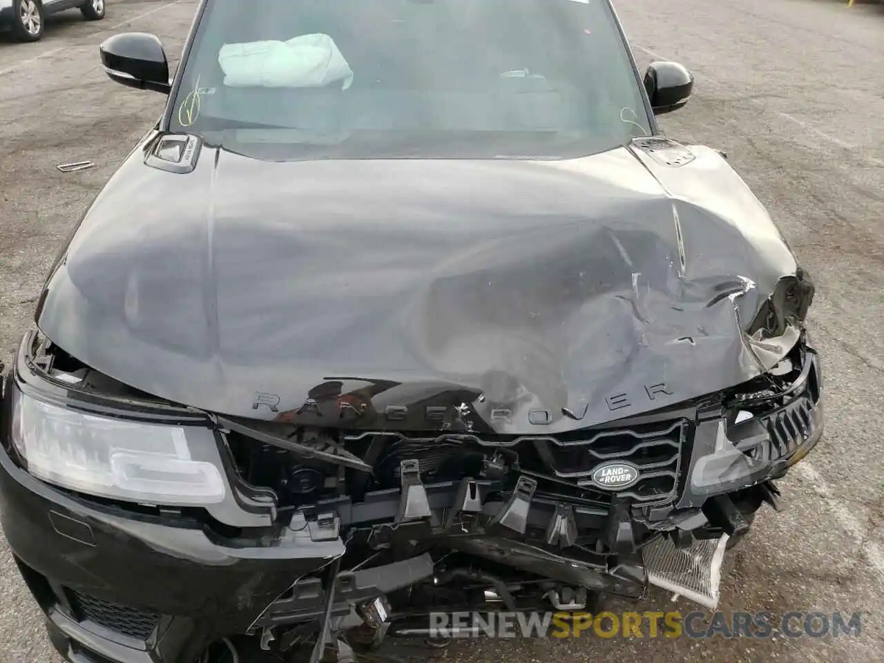 7 Photograph of a damaged car SALWS2RU0LA739754 LAND ROVER RANGEROVER 2020