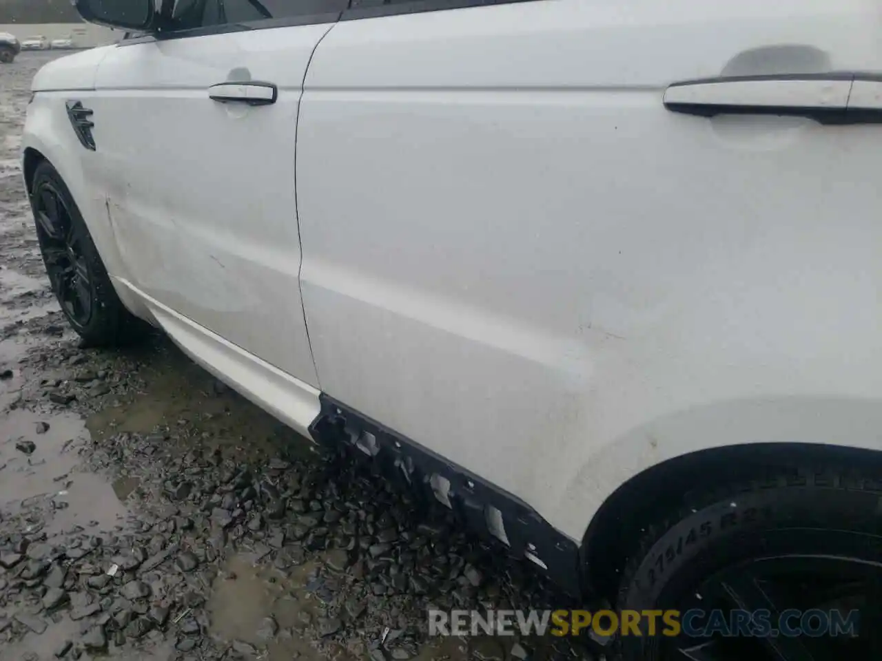 9 Photograph of a damaged car SALWS2RU5LA880092 LAND ROVER RANGEROVER 2020