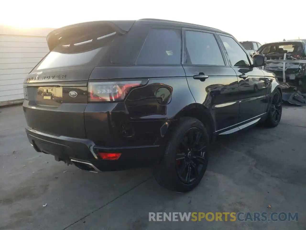 4 Photograph of a damaged car SALWS2RU8LA700653 LAND ROVER RANGEROVER 2020