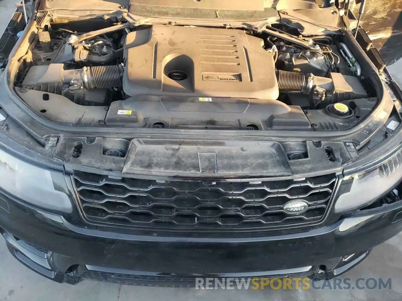 7 Photograph of a damaged car SALWS2RU8LA700653 LAND ROVER RANGEROVER 2020