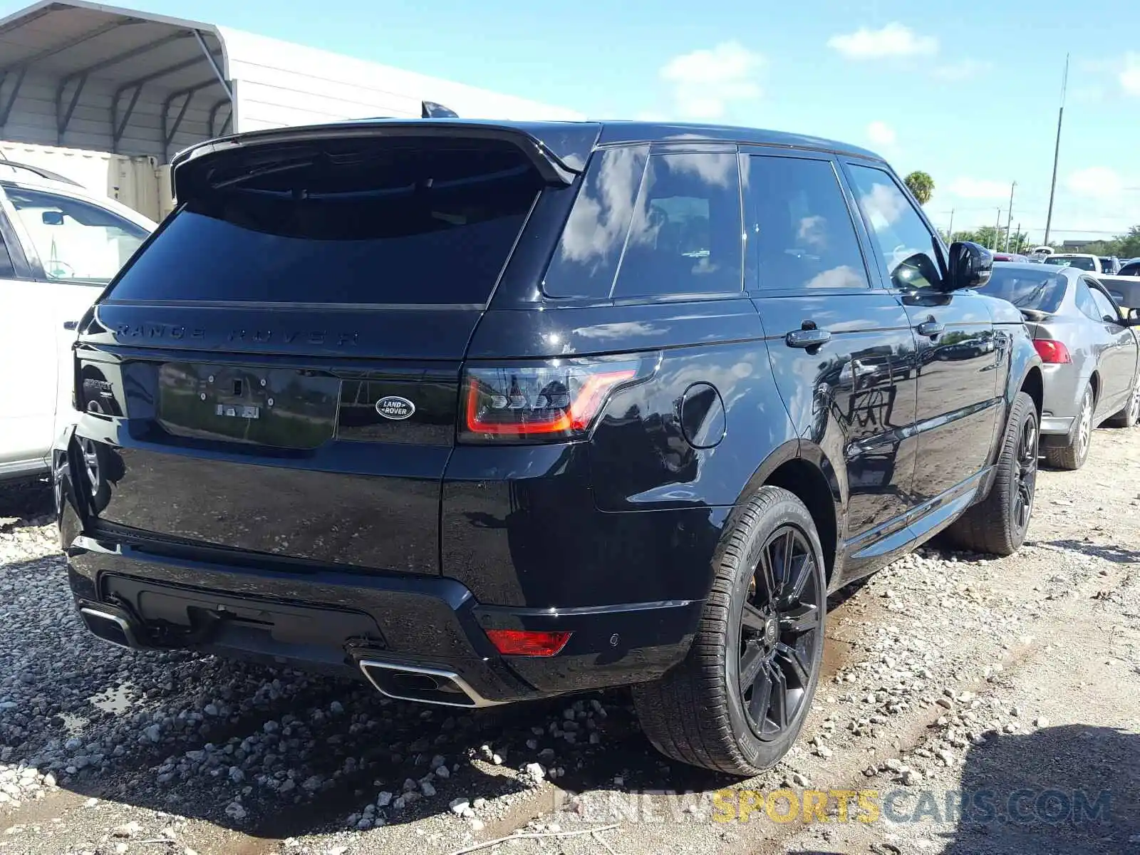 4 Photograph of a damaged car SALWS2RU8LA727268 LAND ROVER RANGEROVER 2020