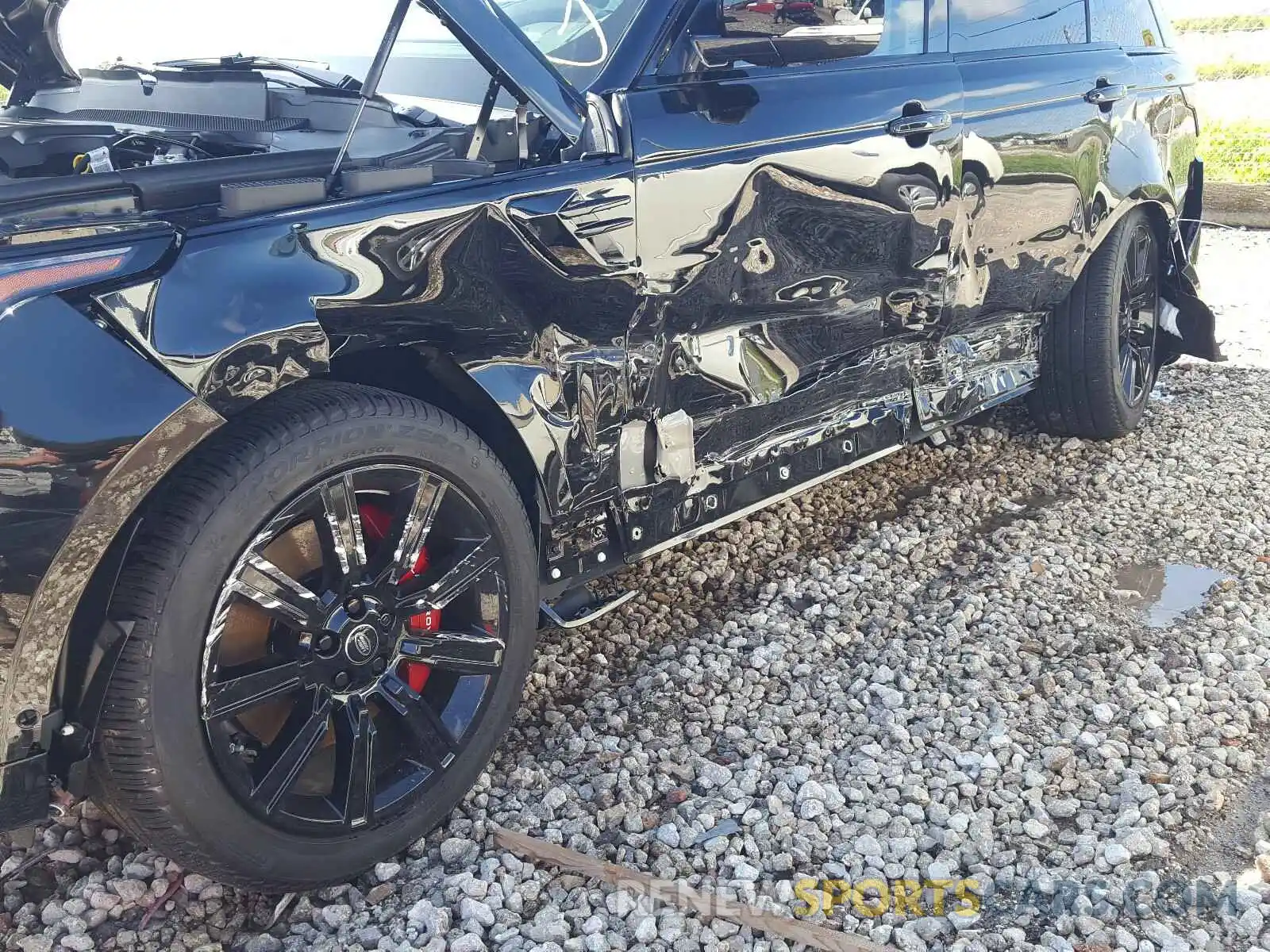 9 Photograph of a damaged car SALWS2RU8LA727268 LAND ROVER RANGEROVER 2020