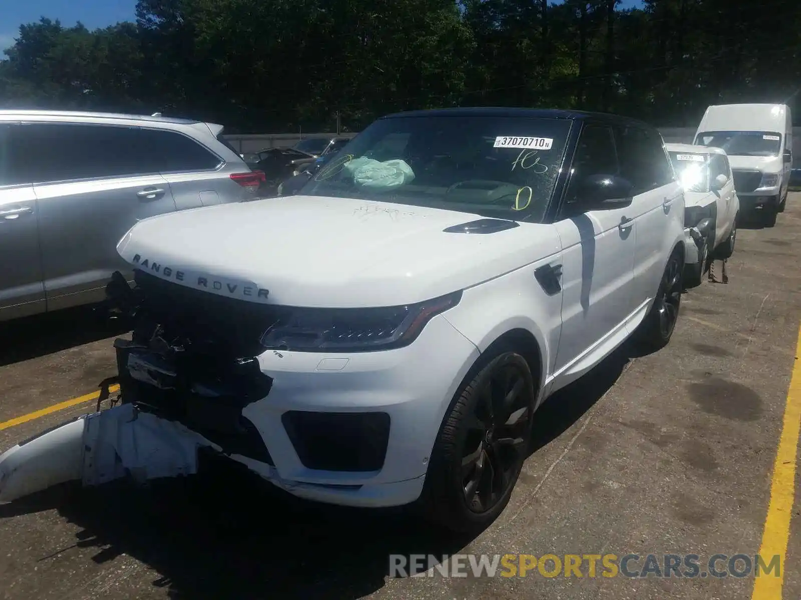 2 Фотография поврежденного автомобиля SALWS2RU8LA892527 LAND ROVER RANGEROVER 2020