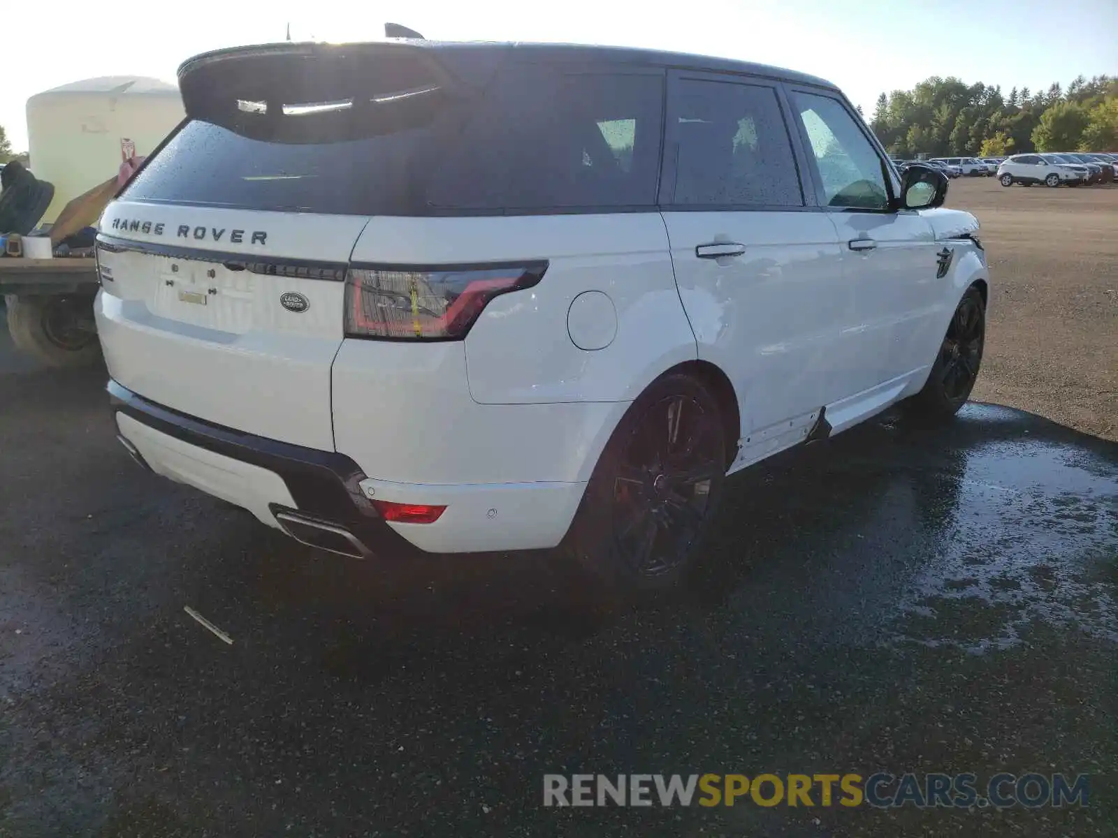 4 Photograph of a damaged car SALWV2RY8LA719567 LAND ROVER RANGEROVER 2020