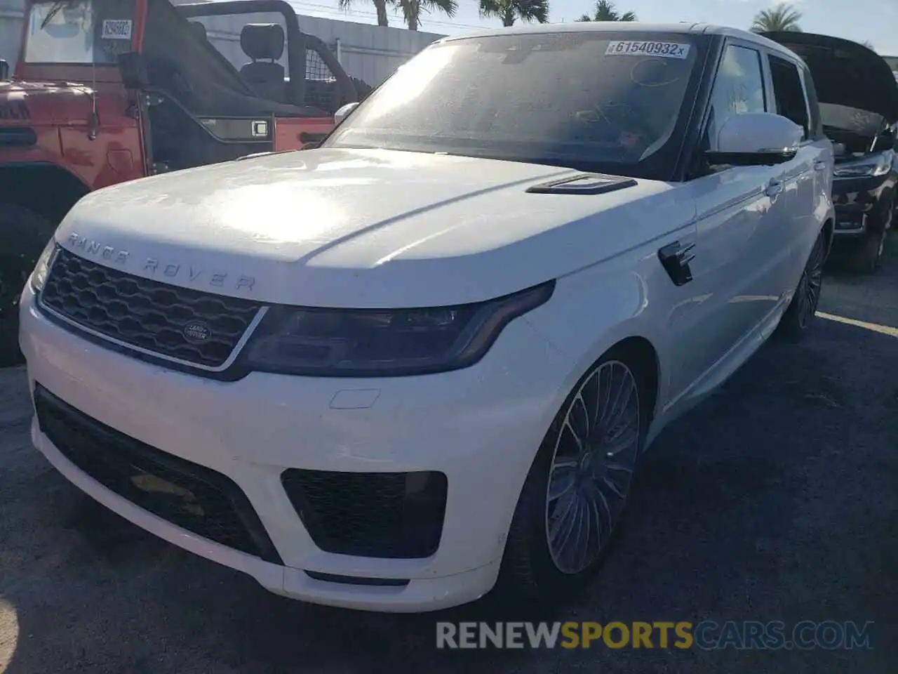 2 Photograph of a damaged car SALWV2SE9LA729489 LAND ROVER RANGEROVER 2020