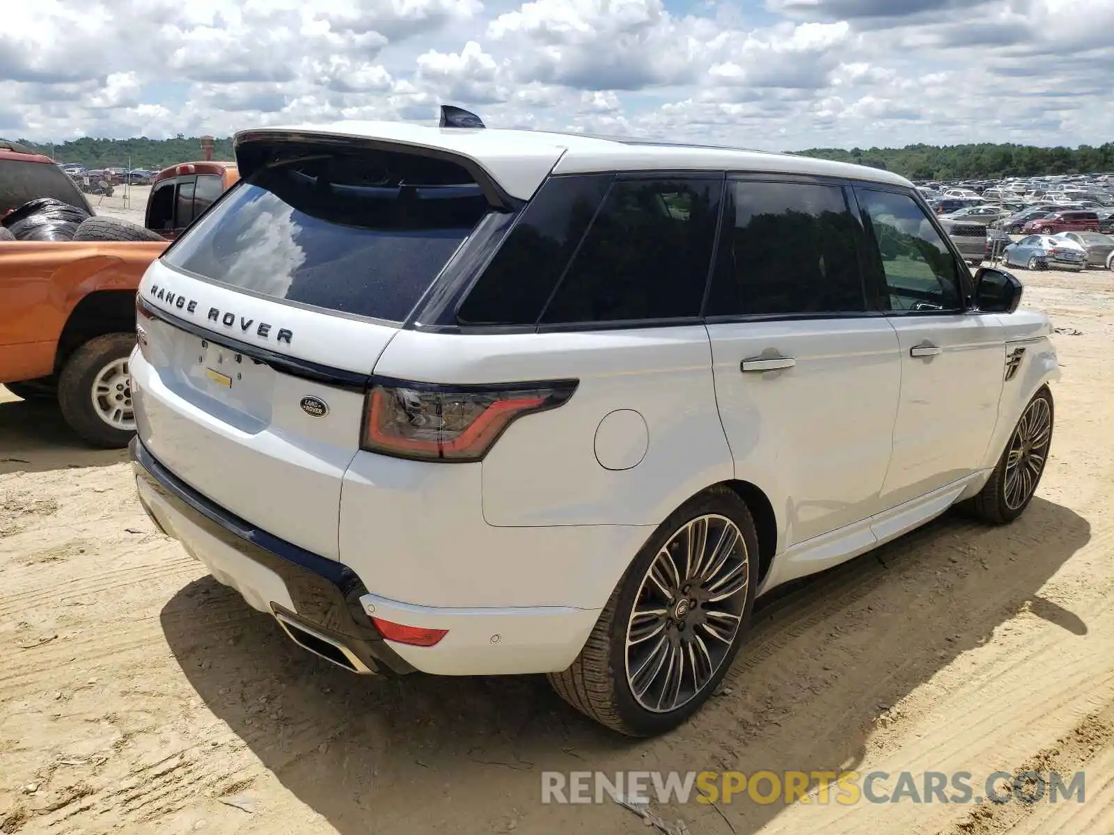 4 Photograph of a damaged car SALWV2SEXLA896217 LAND ROVER RANGEROVER 2020