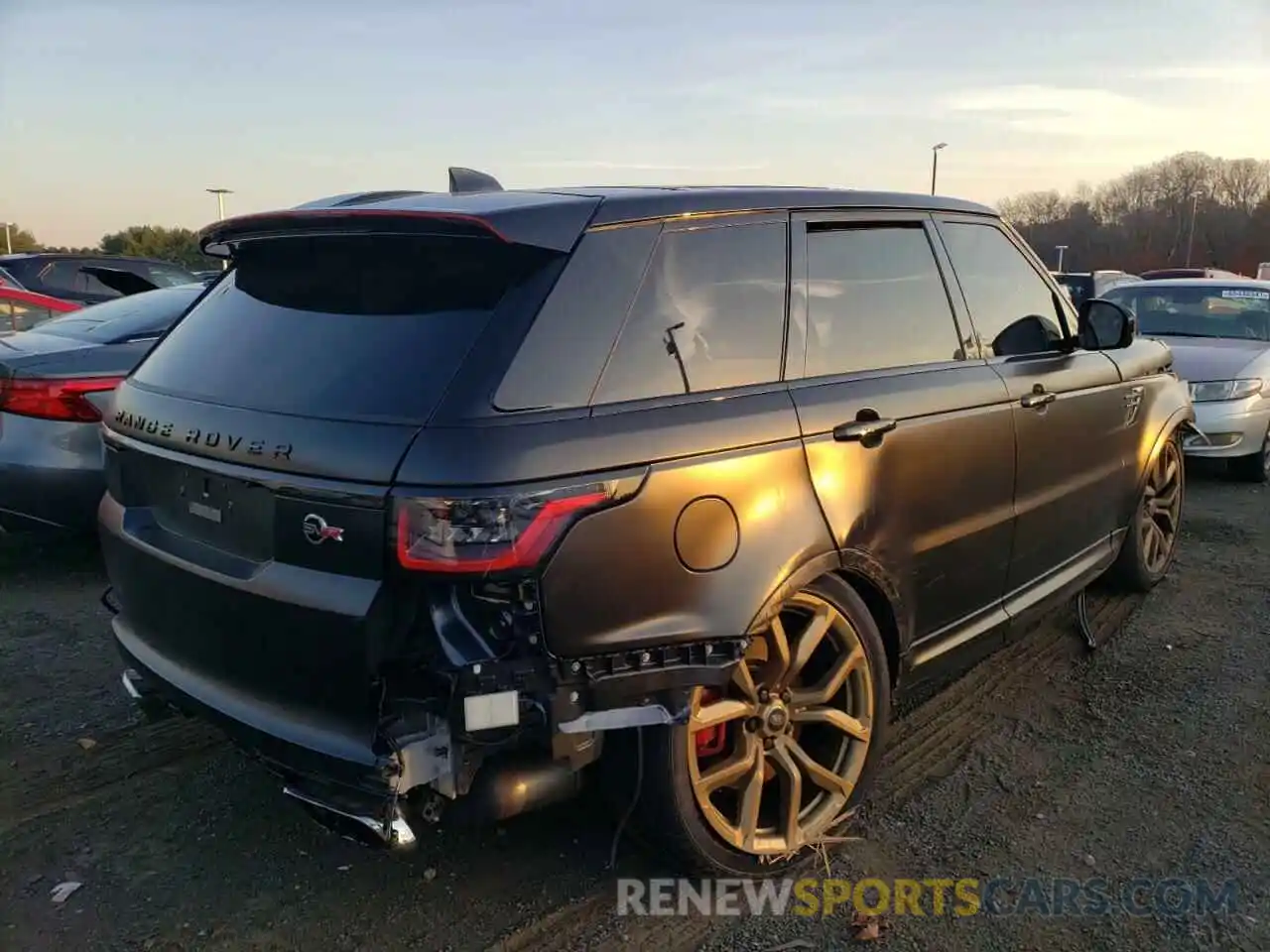 4 Фотография поврежденного автомобиля SALWZ2RE4LA748476 LAND ROVER RANGEROVER 2020