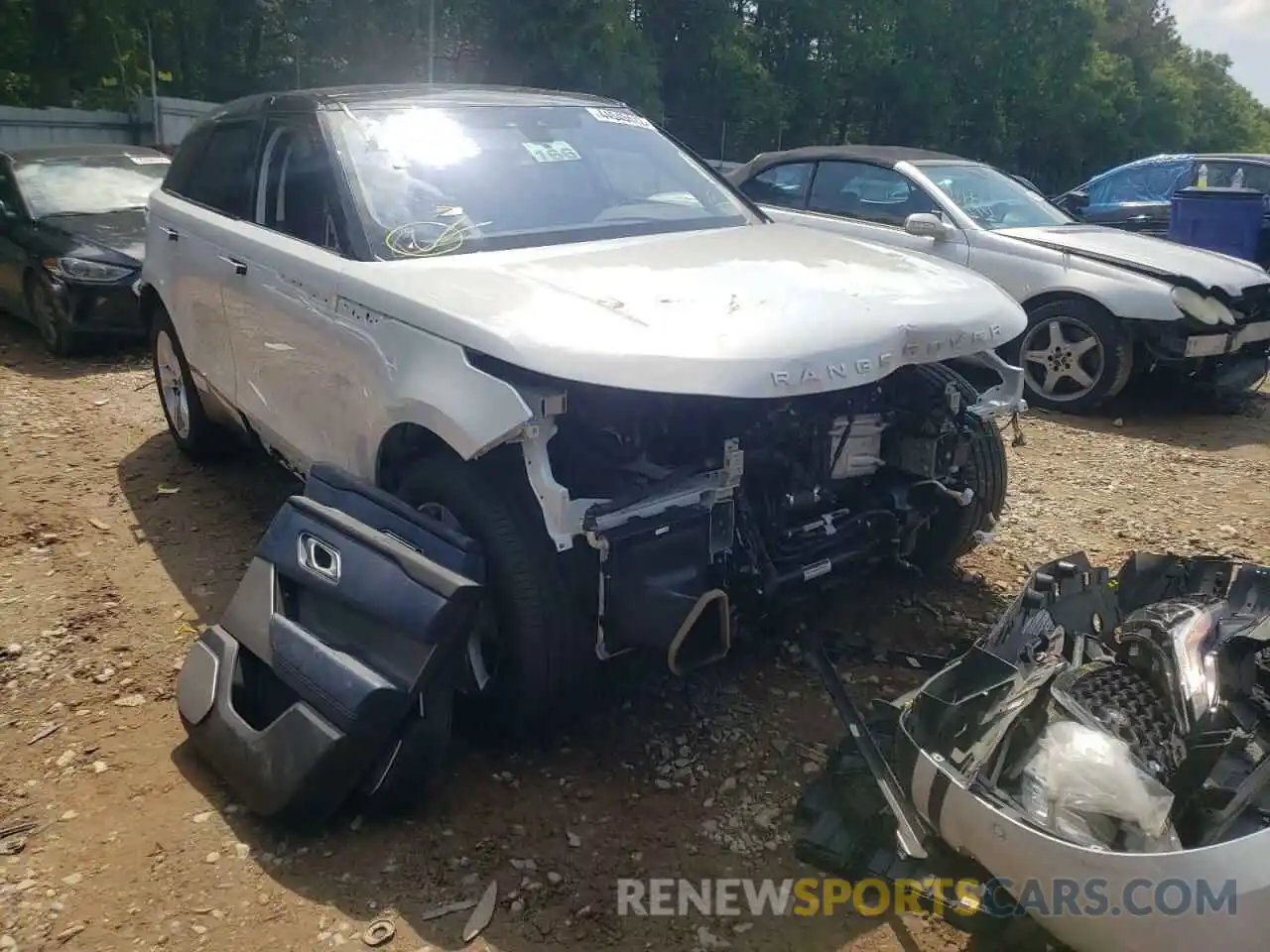 1 Photograph of a damaged car SALYB2EX0LA261733 LAND ROVER RANGEROVER 2020