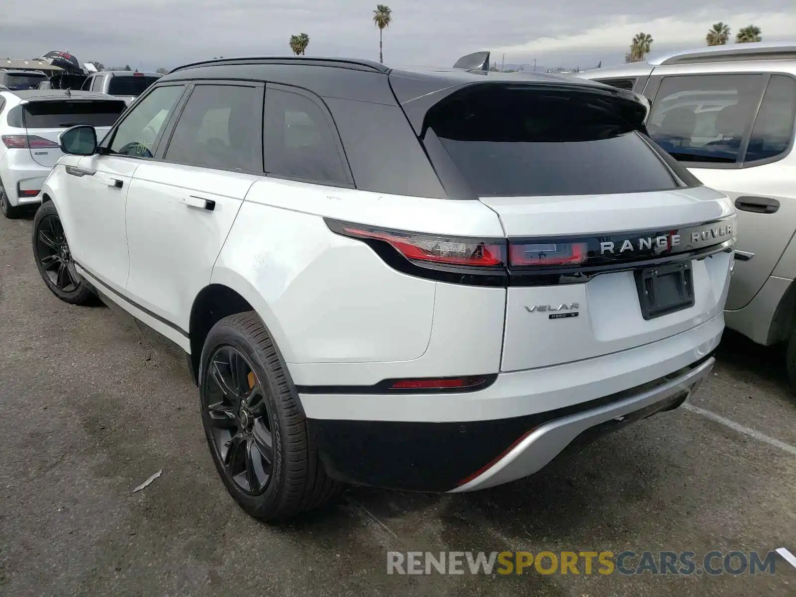 3 Photograph of a damaged car SALYB2EX0LA286891 LAND ROVER RANGEROVER 2020