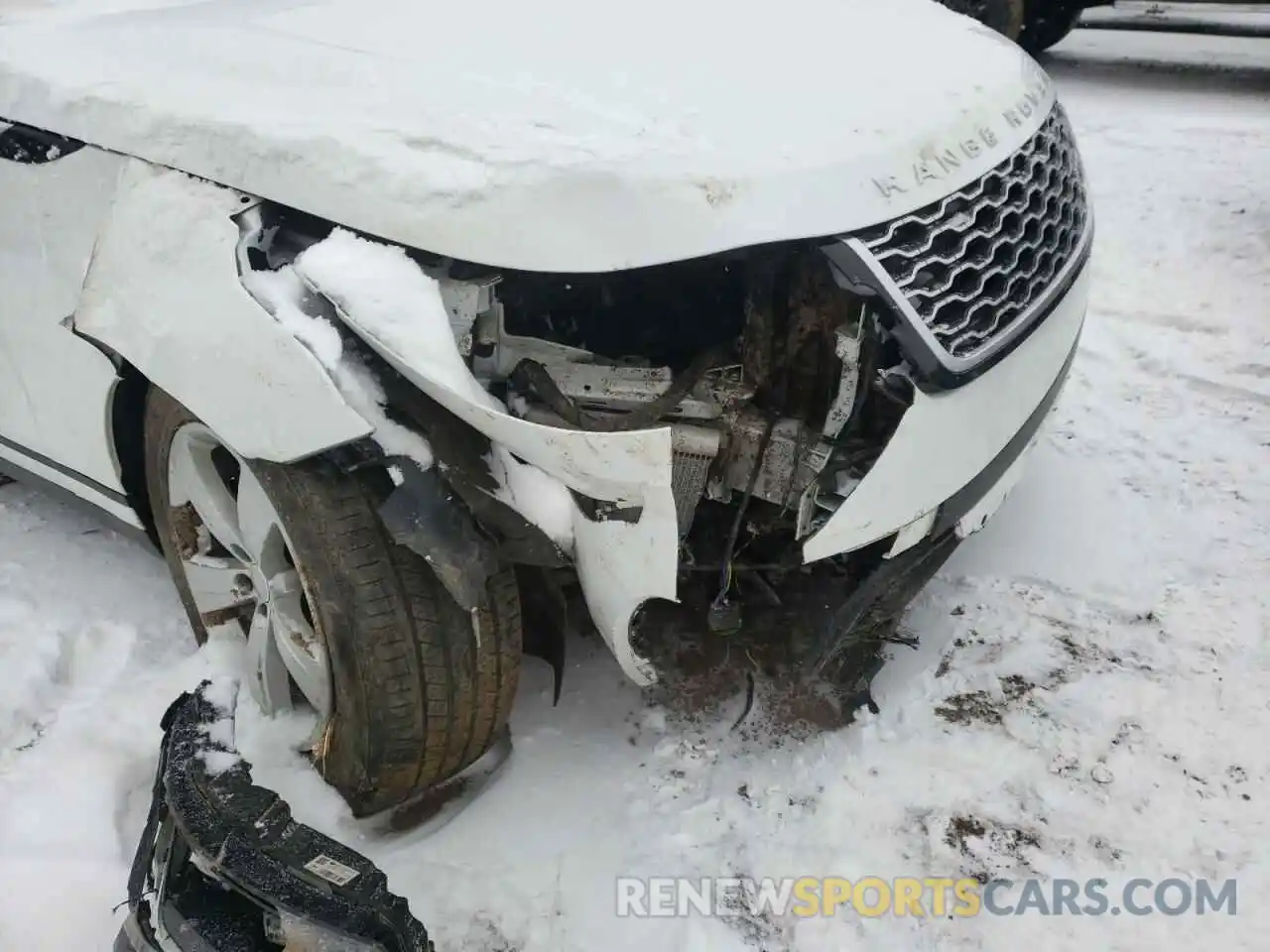 9 Photograph of a damaged car SALYB2EX1LA258551 LAND ROVER RANGEROVER 2020