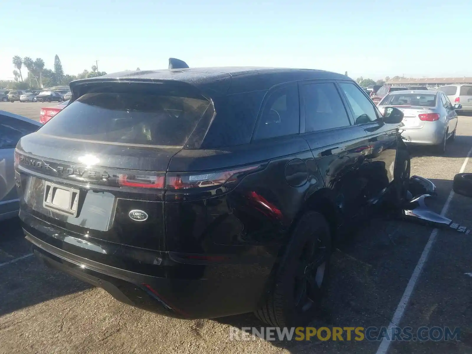 4 Photograph of a damaged car SALYB2EX1LA261742 LAND ROVER RANGEROVER 2020