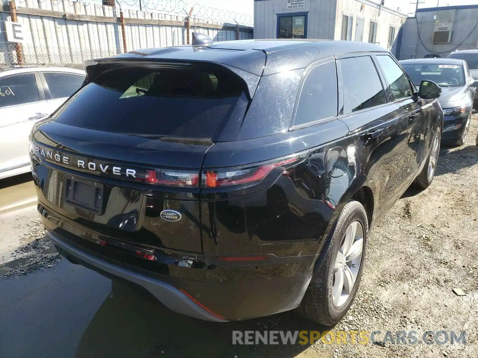 4 Photograph of a damaged car SALYB2EX1LA266388 LAND ROVER RANGEROVER 2020