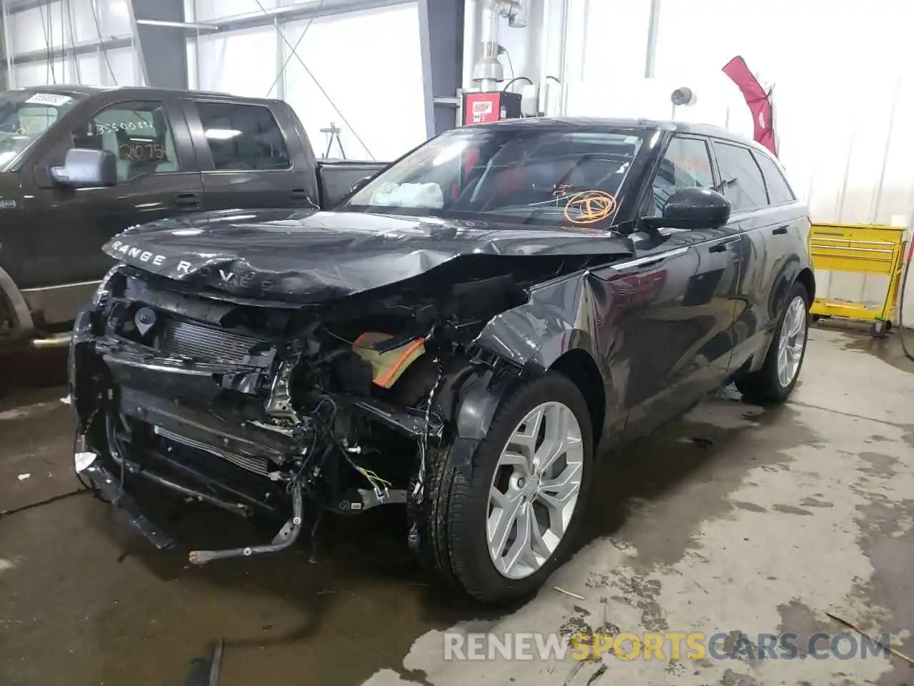 2 Photograph of a damaged car SALYB2EX2LA266061 LAND ROVER RANGEROVER 2020