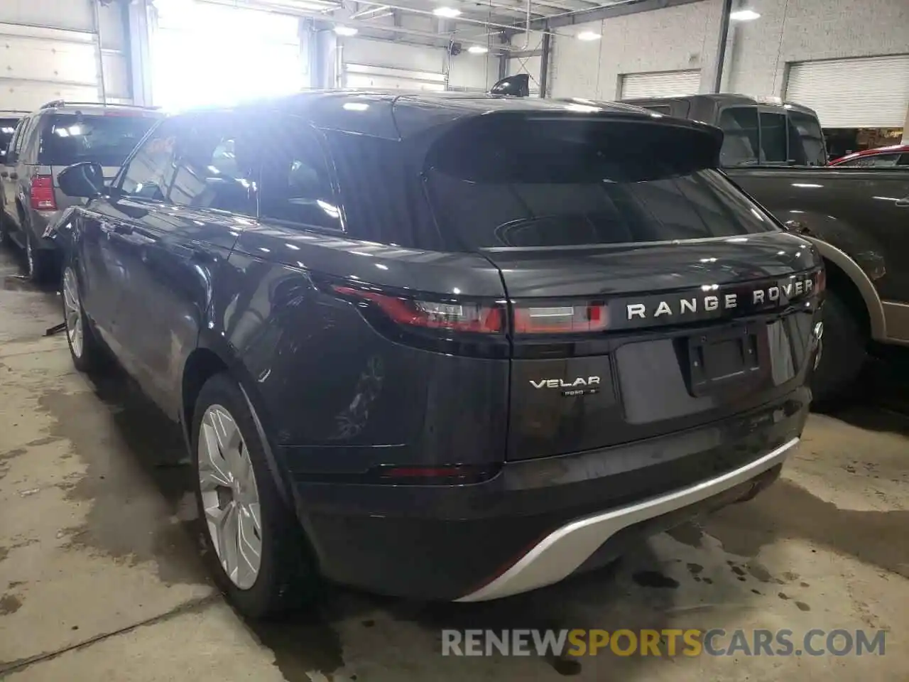 3 Photograph of a damaged car SALYB2EX2LA266061 LAND ROVER RANGEROVER 2020